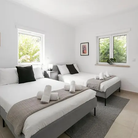 Casa de Férias Casa Amarela - Countryside By Lovelystay Alcobaça
